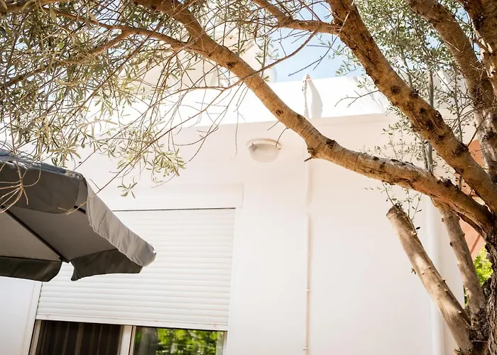 Nikitas بيت للعطل